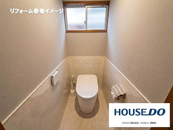 ※同社リフォーム施工事例を参考に生成AIを用いたイメージ画像です。※トイレの変更、壁や床の張替え等ご相談ください！