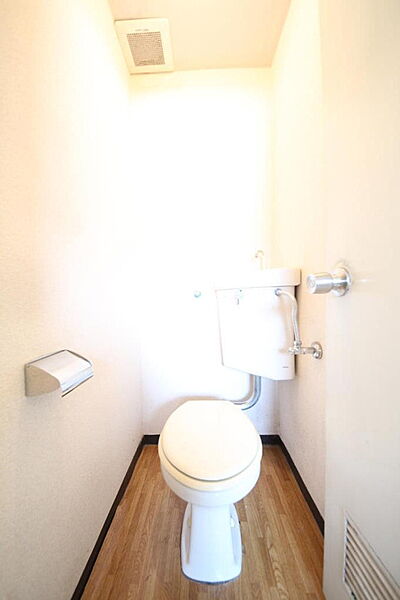 トイレを拡大表示