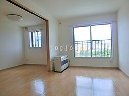 パークウェル札大前 203 2階1LDKのリビング/ダイニング