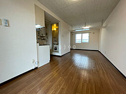 カサデューク澄川81 301 3階1LDKのリビング/ダイニング