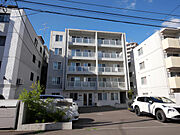豊平公園駅より徒歩5分 3階 築11年10ヶ月の賃貸物件