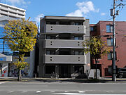 学園前駅より徒歩3分 2階 築19年2ヶ月の賃貸物件