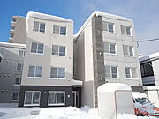 学園前駅より徒歩7分 築6年11ヶ月 4階建の賃貸物件