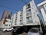 ワイ：フラット 3階 築26年8ヶ月の賃貸物件