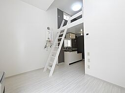 札幌市営南北線 幌平橋駅 徒歩3分の賃貸アパート 2階1LDKのリビング/ダイニング