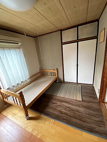 寝室