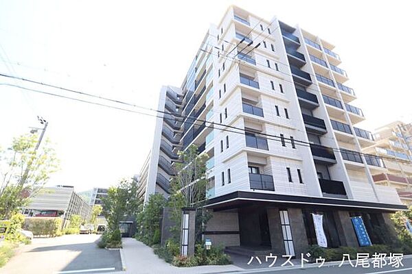 パーティルーム、キッズルーム、ゲストルーム、スタディルームなど、大規模マンションならではの共有施設があります！