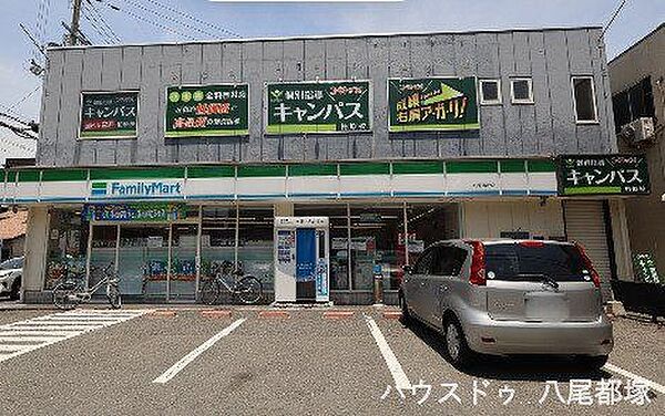 ファミリマート柏原清州店 120m