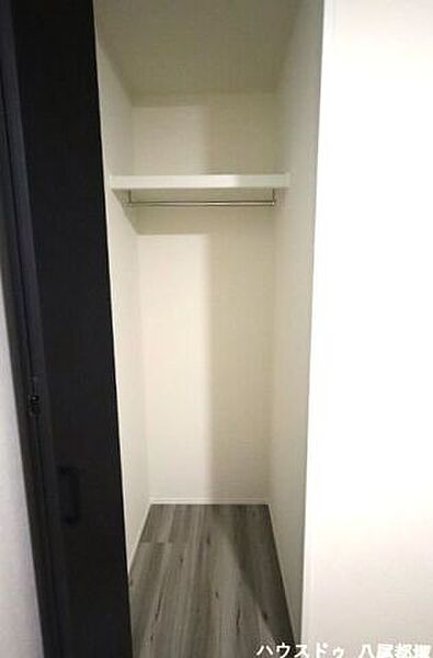 控えめなクローゼット付き☆
