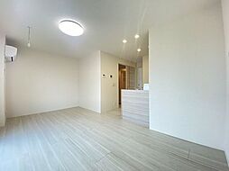 ロイヤルタウン八戸 3階1LDKのリビング/ダイニング