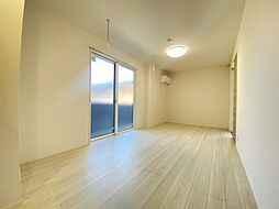 ロイヤルタウン日の出 1階1LDKのリビング/ダイニング