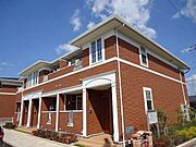 エレガンシア新郷１ 2階 築15年1ヶ月の賃貸物件