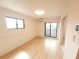 メゾン・ド・アム−ル　II 2階2LDKのリビング/ダイニング