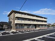 佐賀駅より徒歩43分 築9年4ヶ月 3階建の賃貸物件