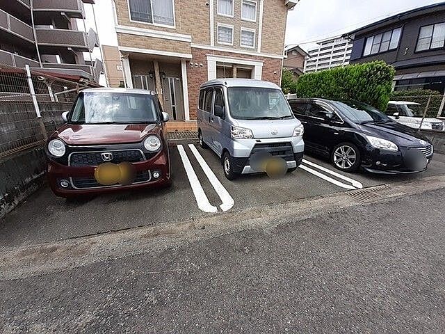 4 / 4