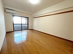 グランドアーク島瀬 1階1Kのリビング/ダイニング