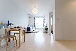 GRANDTIC PLACE ARIFUKUI 1階1LDKのリビング/ダイニング
