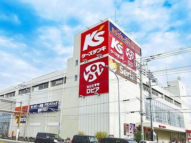 草加セーモンプラザ 徒歩24分。 1920m