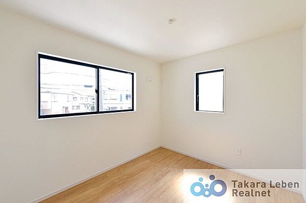 お子さまのお部屋や、集中して作業をする際のお部屋など、様々な用途での使用が期待できます。