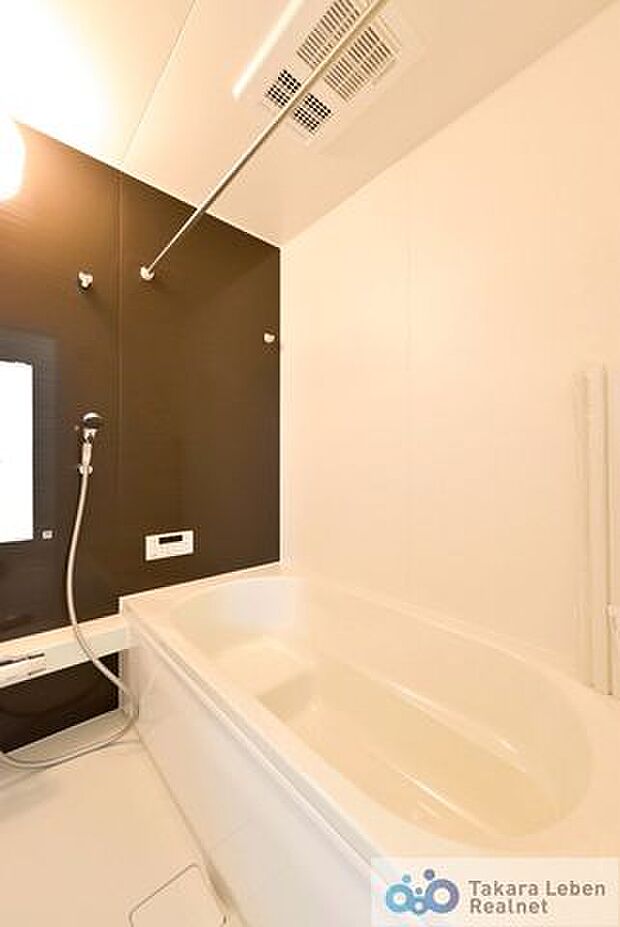 お一人でゆっくり過ごすのも良し。お子様と一緒に楽しみながら入るのも良し、至福のバスタイムで日頃の疲れを癒してください。