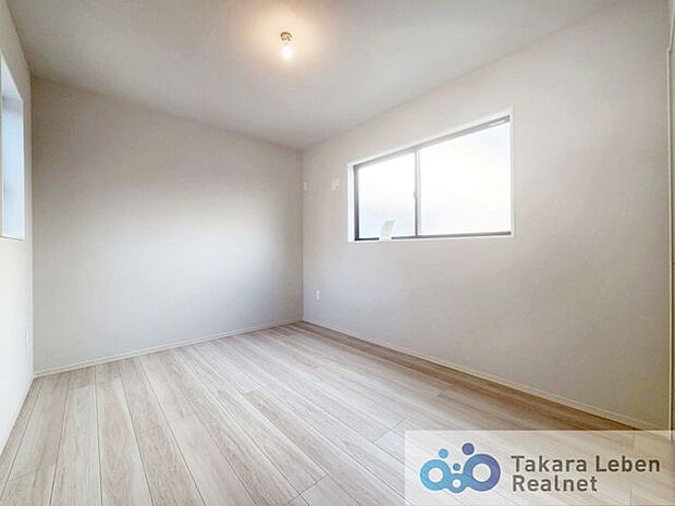 2階、洋室6帖。