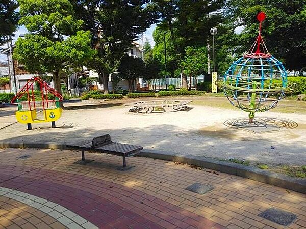 apartment 埼玉県八潮市緑町２丁目20-1
地図を見る