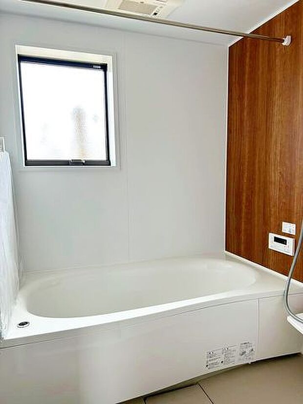 窓がついているので換気も楽々♪