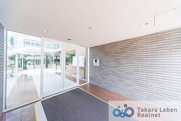 エントランスを拡大表示