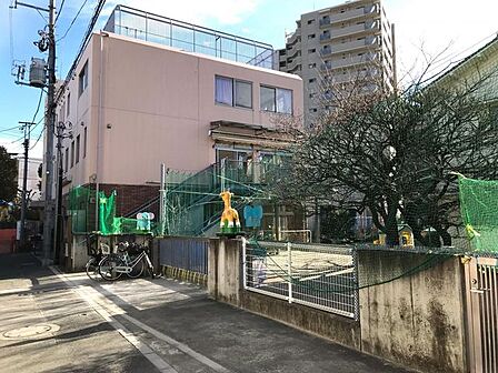 亀有保育園 徒歩6分。 440m
