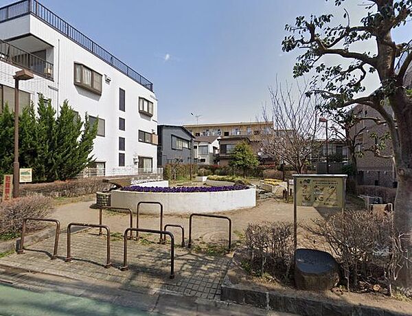 旭丘なかよし緑地 徒歩14分。 1050m