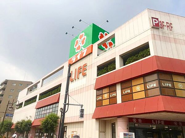ライフ千川駅前店 徒歩7分。 540m