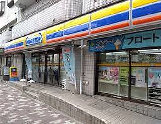 ミニストップ千早町4丁目店 徒歩3分。 240m