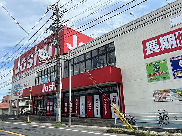ジョーシン市川大野店 徒歩9分。 720m
