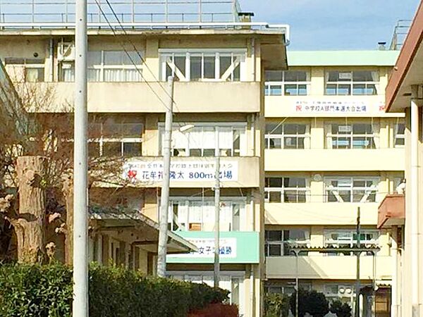 松戸市立第五中学校 徒歩33分。 2640m