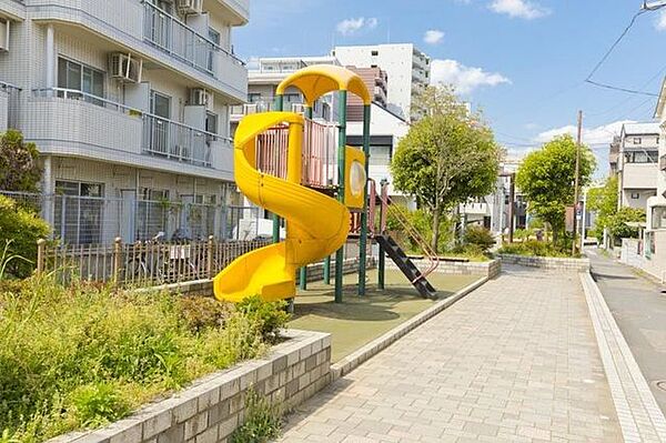 谷端川南緑道 徒歩10分。 740m