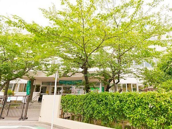 葛飾区立宝木塚小学校 徒歩7分。 510m