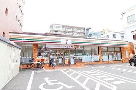 セブンイレブン墨田東駒形3丁目店 徒歩2分。 160m