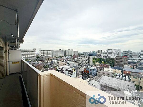 住戸からの眺望。風通しが良く、お洗濯物も早く乾きそうです。毎日のお洗濯が楽しみになりそうです。