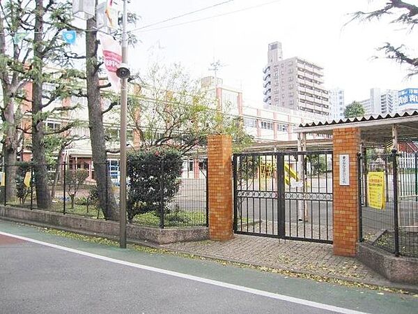 北区立赤羽小学校 徒歩2分。 130m