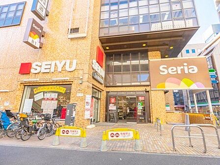 西友サンシャイン西友店 徒歩5分。 330m