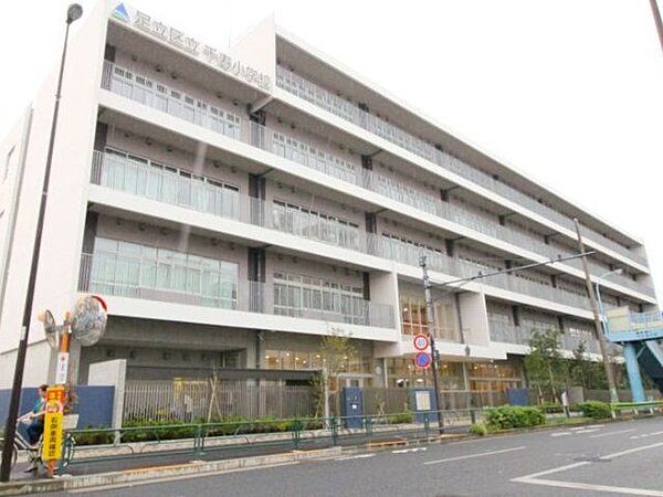 足立区立千寿小学校 徒歩8分。 640m