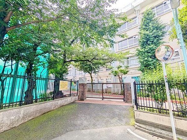 豊島区立駒込中学校 徒歩15分。 1150m