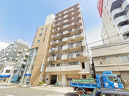 都営大江戸線「新御徒町」駅徒歩3分の好立地。上野・浅草方面へのアクセスも良好です。