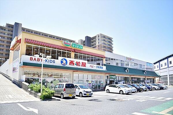 エムズタウン 徒歩5分。 390m