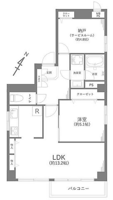 作業のしやすい壁付けタイプのシステムキッチン。各所に収納を設けており荷物が多い方も安心です。