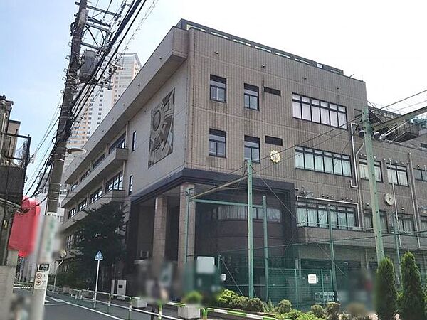 荒川区立ひぐらし小学校 徒歩3分。 260m