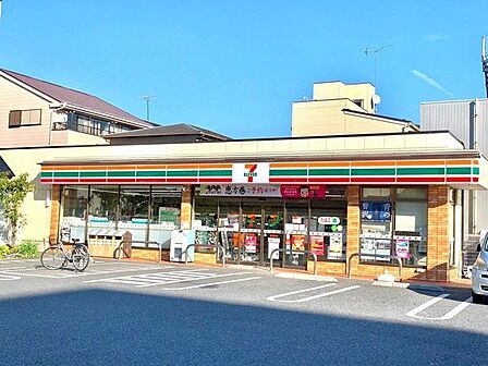 セブンイレブン足立伊興小西店 徒歩4分。 230m