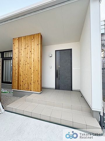 外観 富山市西荒屋