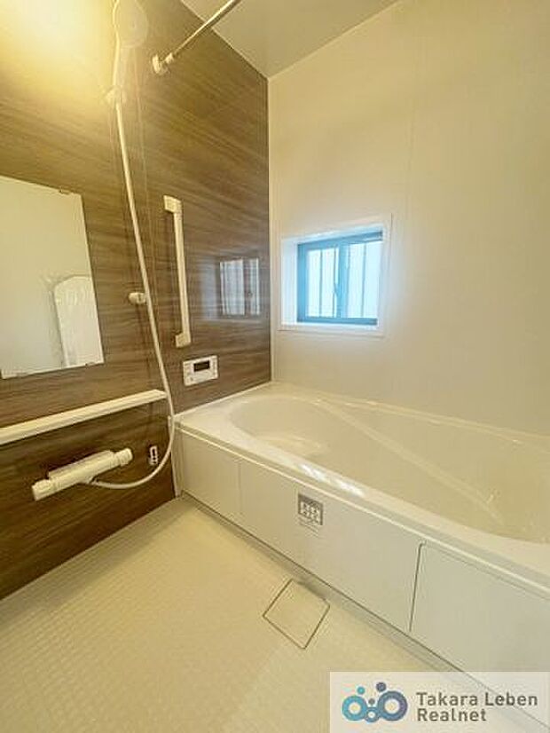 お一人でゆっくり過ごすのも良し。お子様と一緒に楽しみながら入るのも良し、至福のバスタイムで日頃の疲れを癒してください。