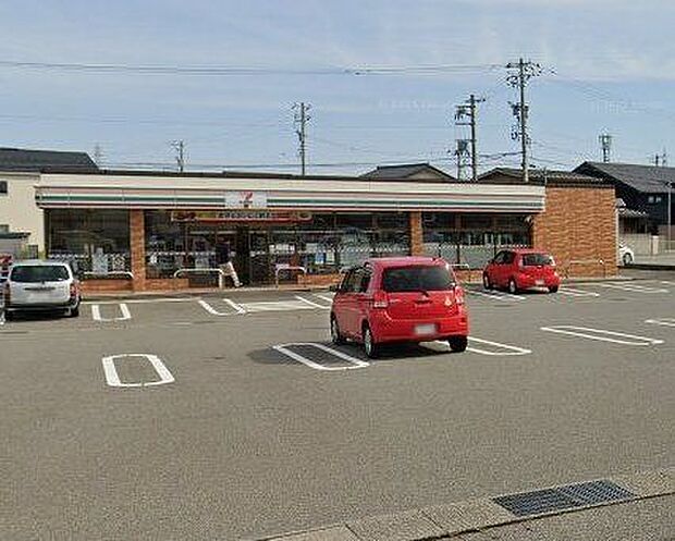 セブンイレブン富山町村1丁目店 徒歩12分。 920m